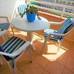 V&v Lloret: Blau With Pool And Parking Apartment *