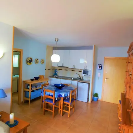 Apartment V&v Lloret: Blau With Pool And Parking *
