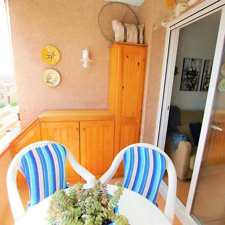 V&v Lloret: Blau With Pool And Parking Apartment