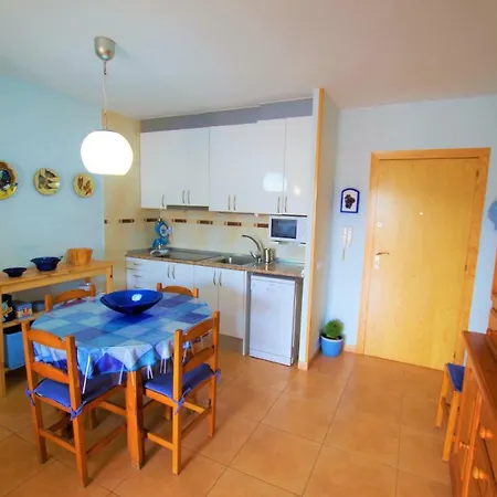 V&v Lloret: Blau With Pool And Parking Apartment
