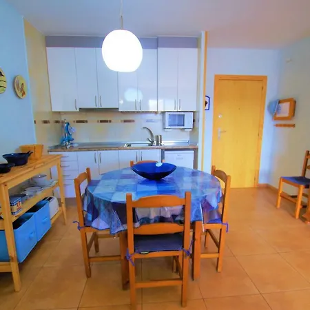 Apartment V&v Lloret: Blau With Pool And Parking