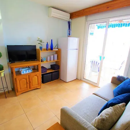 V&v Lloret: Blau With Pool And Parking *