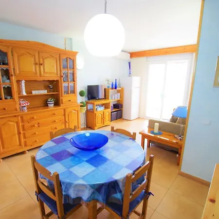 Apartment V&v Lloret: Blau With Pool And Parking