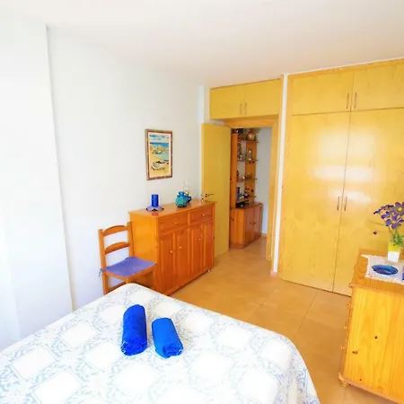V&v Lloret: Blau With Pool And Parking * Lloret de Mar